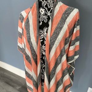 Plus size kimono wrap fits 1x 2x and 3x!
